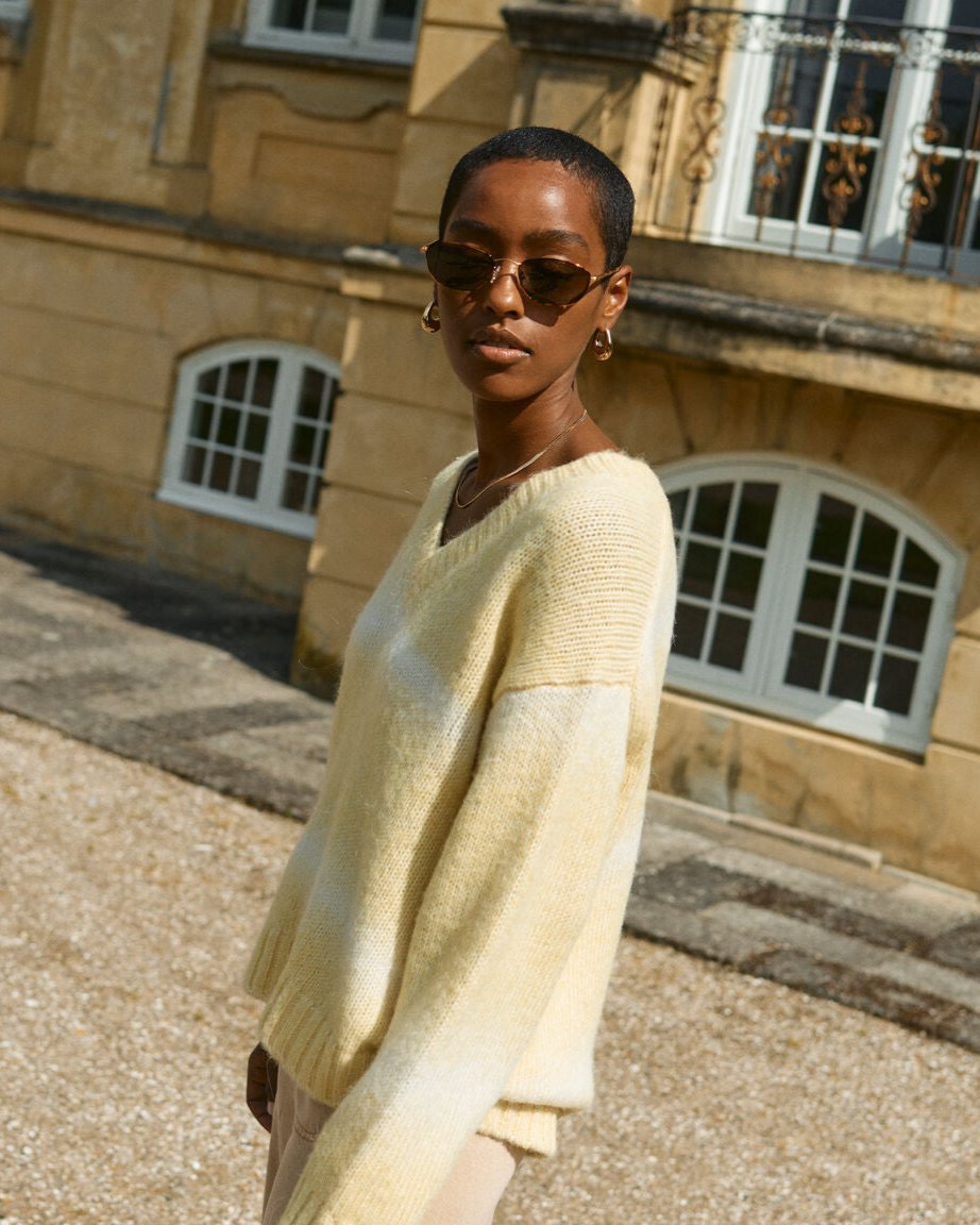 Modelshot / French Vanilla / Detail